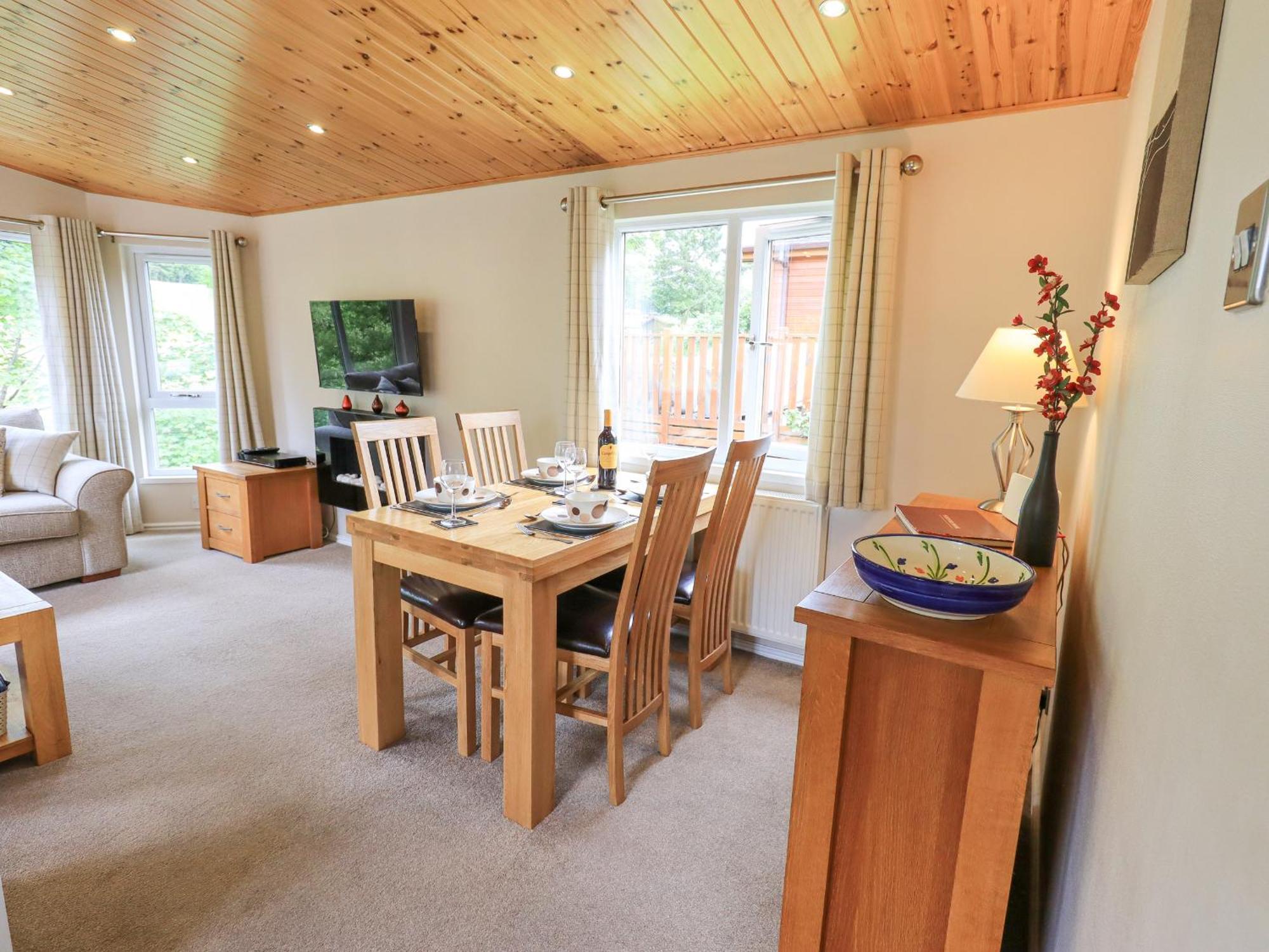 Esthwaite Lodge วินเดอร์เมียร์ ภายนอก รูปภาพ