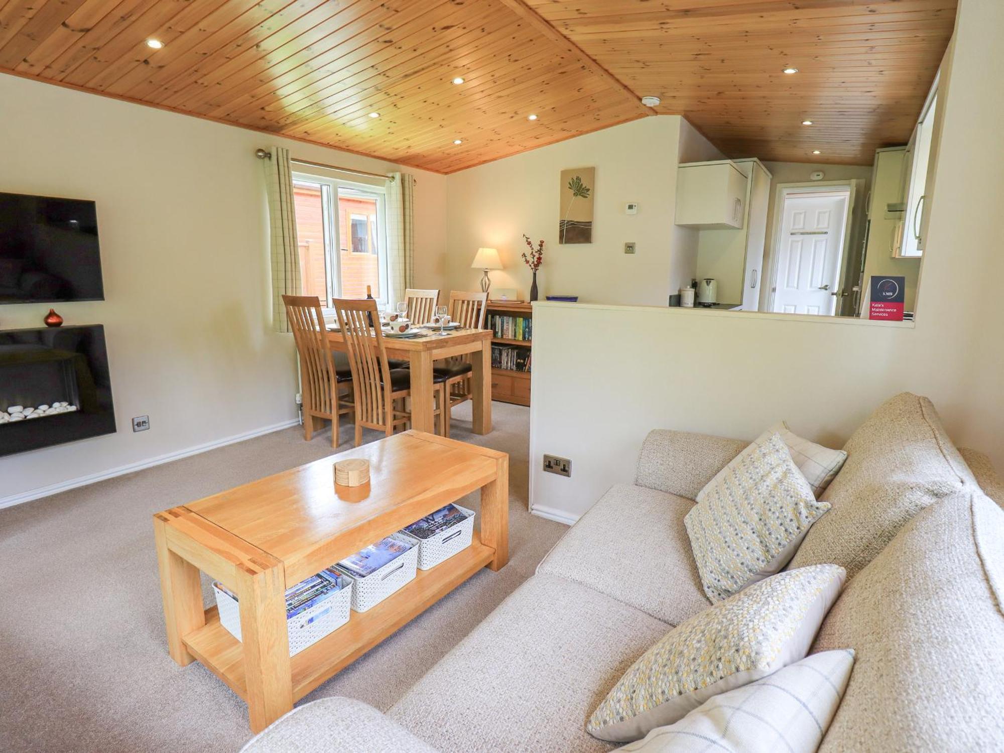 Esthwaite Lodge วินเดอร์เมียร์ ภายนอก รูปภาพ